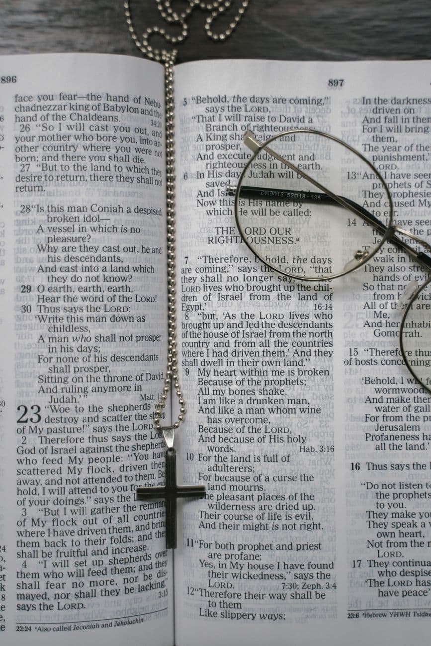 How Many Cross References Are in the Bible? What That Number Really Means for Your Study