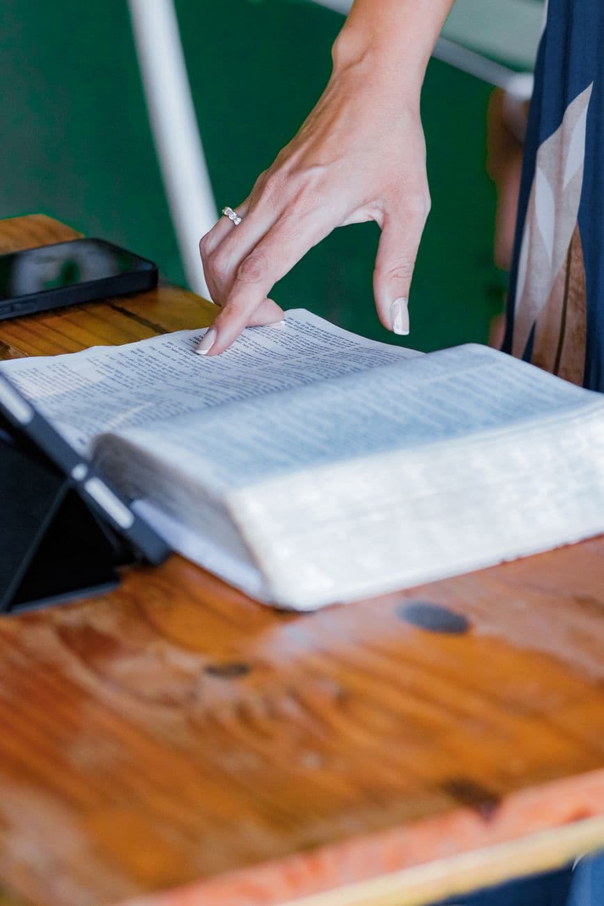 The Ultimate Guide to Christian Study Guides: Turning Any Bible App into a Powerful Study System