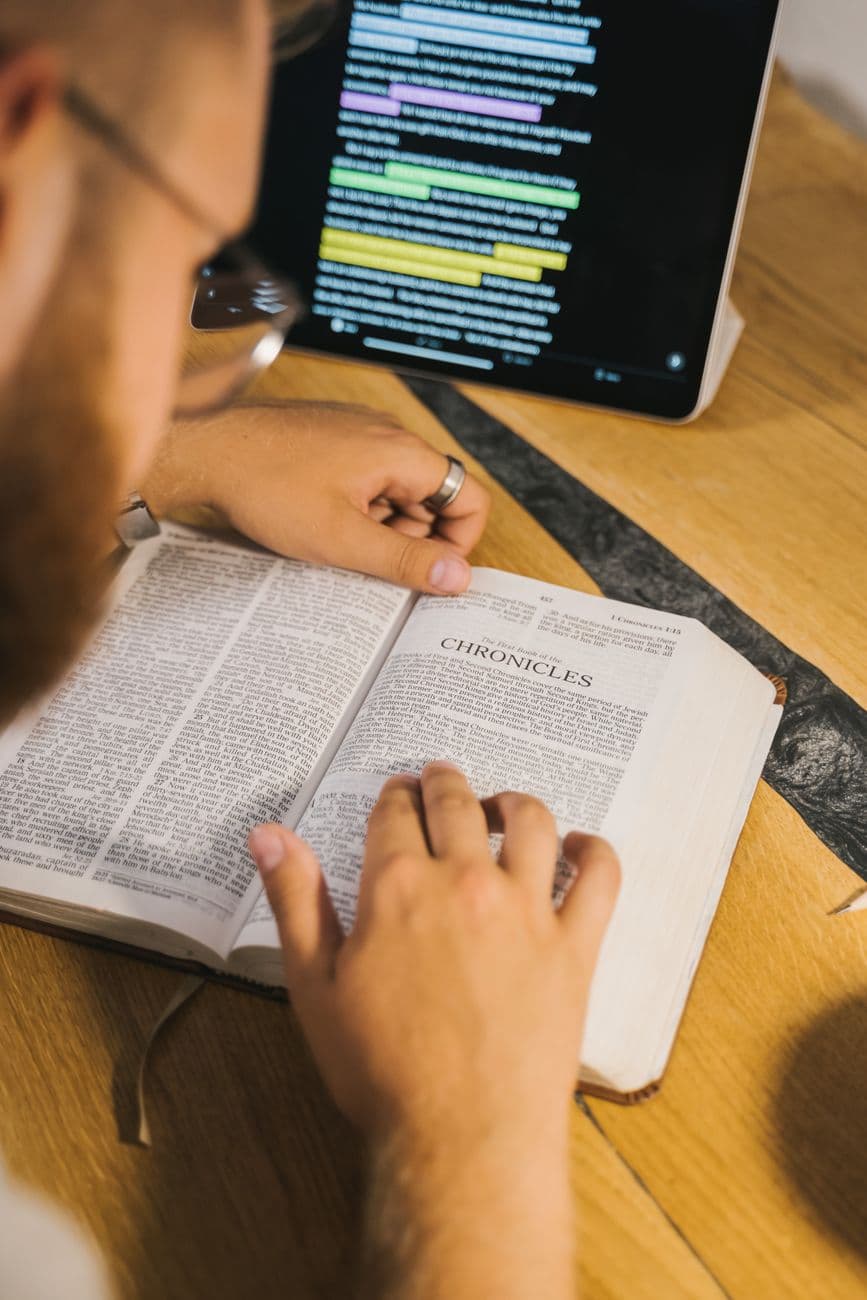 7 Free Bible Study Tools Online: A Beginner's Guide to Going Deeper Without Spending a Dollar