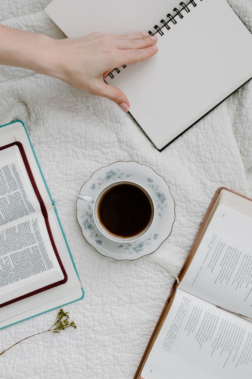 Bible Study Apps for Women in 2026: 7 Features That Support Deep, Consistent Study