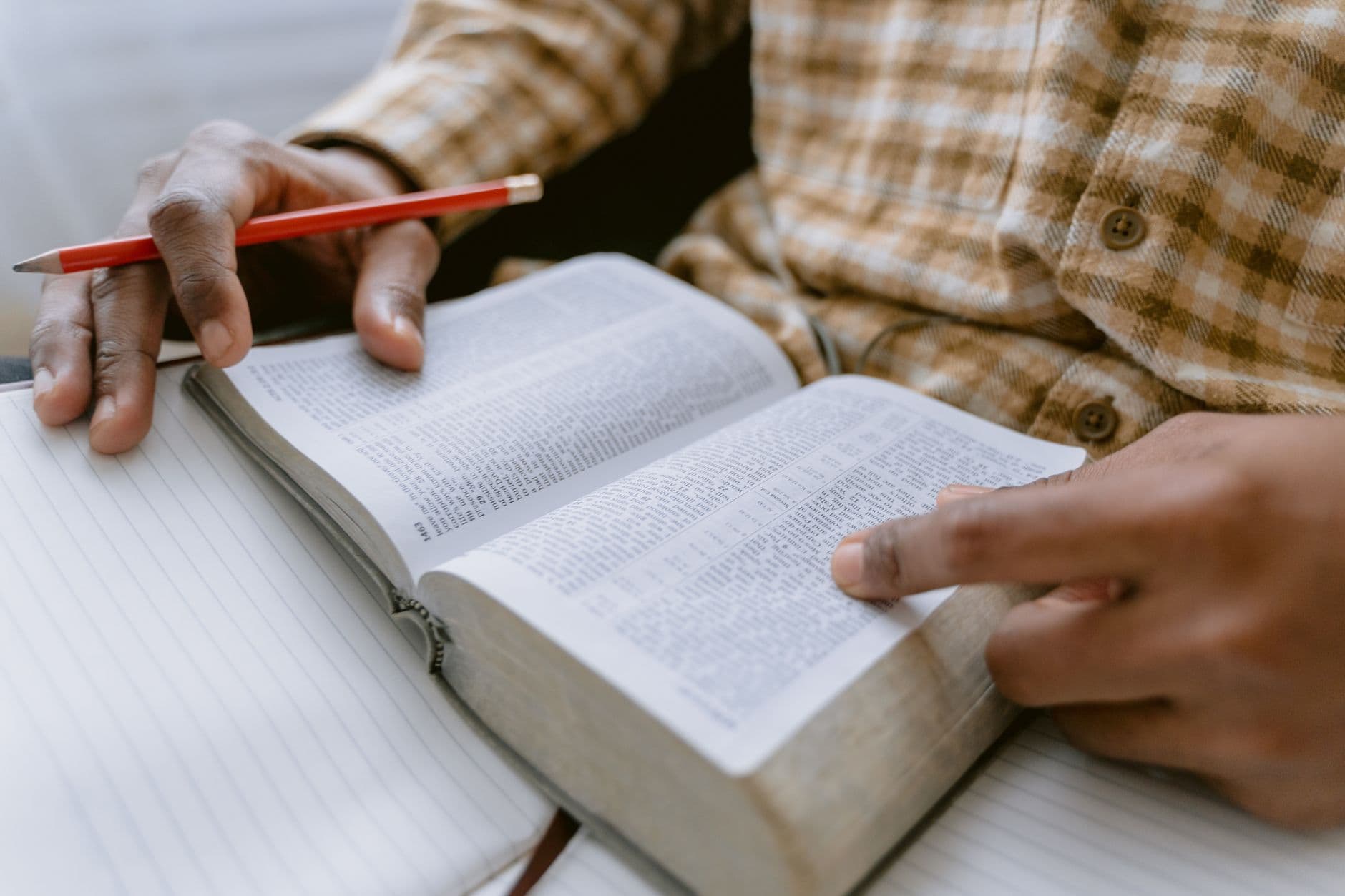 Bible Study Tools for Beginners: A Simple 4-Tool Method to Study Any Passage with Confidence